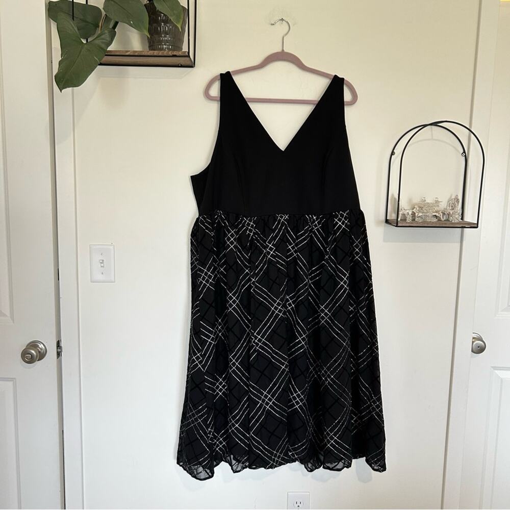 Torrid Black Ponte & Mesh Plaid Midi Dress‎ Plus Size 24